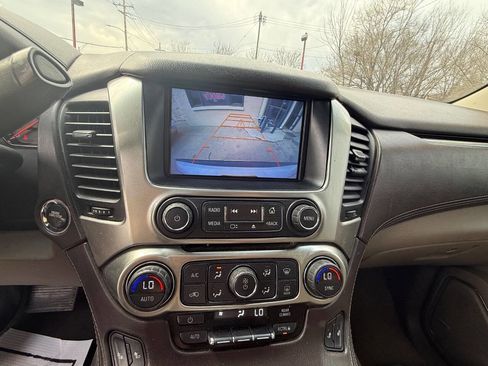 Used 2016 Chevrolet Tahoe LT w/ LT Signature Package image 12