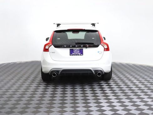 Used 2015 Volvo V60 T6 R-Design Platinum w/ Climate Package AWD/4WD image 9