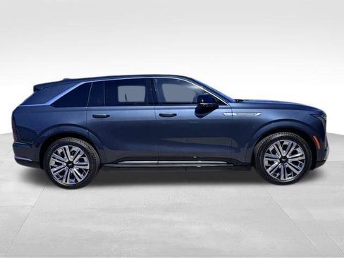 New 2025 Cadillac Escalade IQ Luxury 2 w/ LPO, Radiant Package image 6