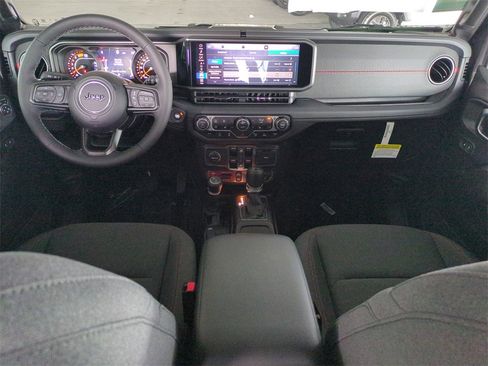 New 2025 Jeep Wrangler Unlimited Rubicon w/ Technology Group image 15