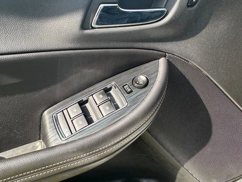Used 2016 Chevrolet Impala LTZ image 13
