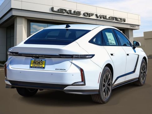 New 2026 Lexus ES 350h w/ Convenience Package FWD image 4