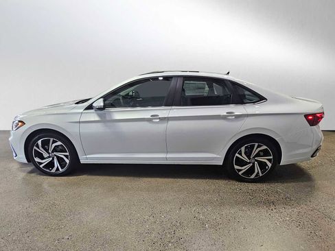 New 2025 Volkswagen Jetta SEL image 8