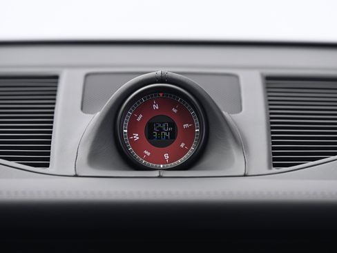 Used 2025 Porsche Macan GTS image 33