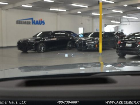 Used 2023 BMW 760i xDrive w/ Executive Package AWD/4WD image 28