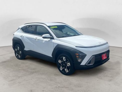 Used 2024 Hyundai Kona SEL AWD/4WD image 7
