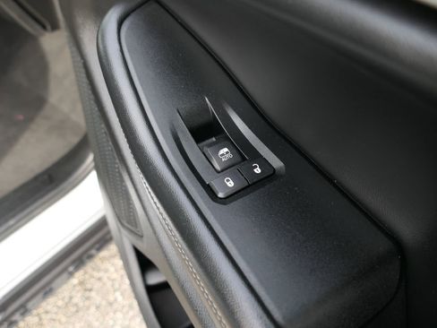 Used 2023 Jeep Grand Cherokee L Limited image 23