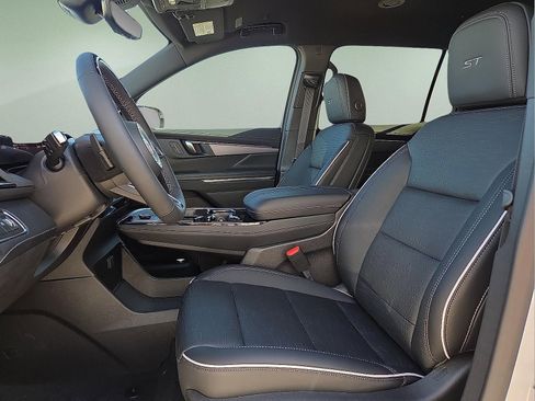 New 2026 Buick Enclave Sport Touring w/ Super Cruise Package FWD image 17