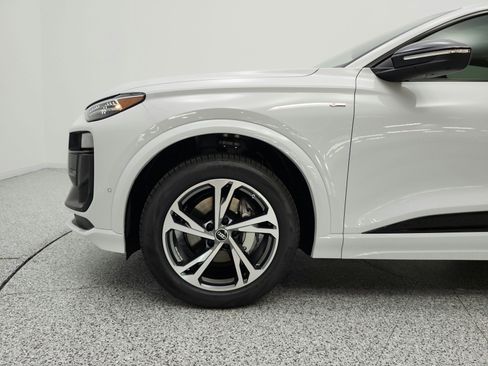 New 2027 Audi Q6 e-tron Premium Plus AWD/4WD image 15