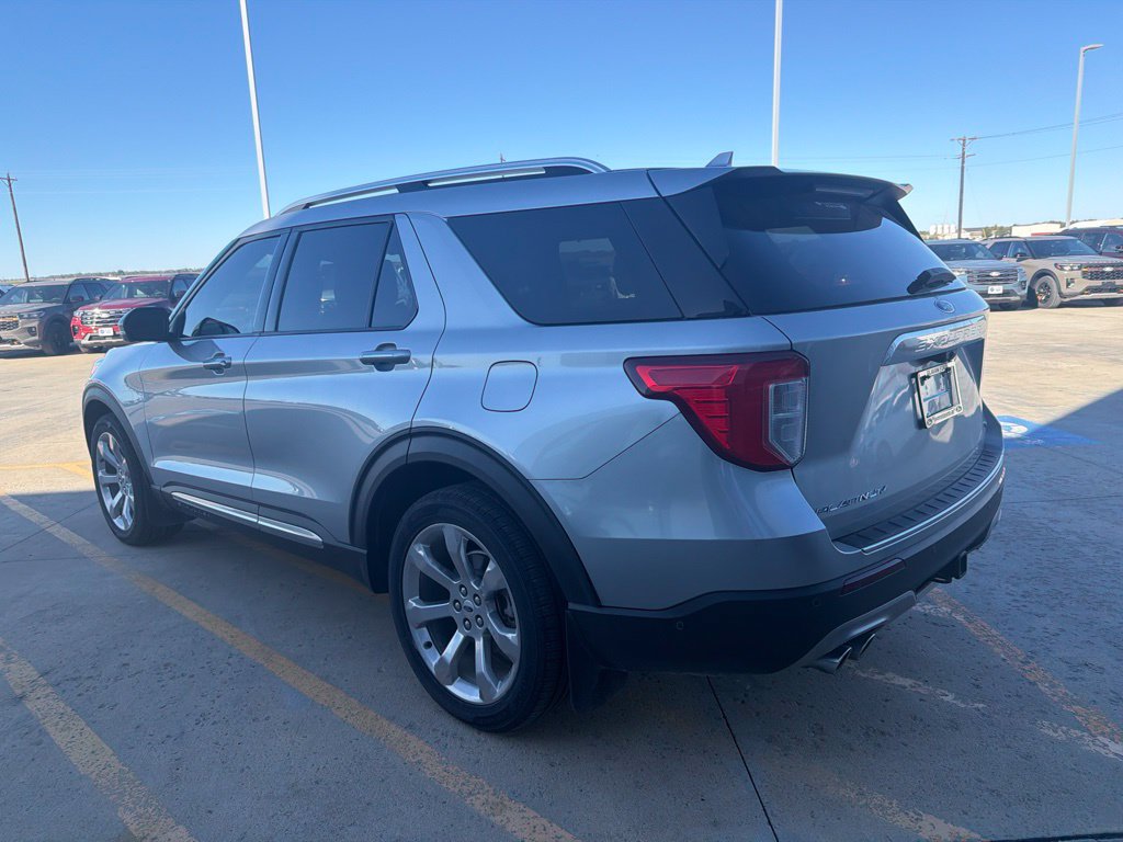 Used 2020 Ford Explorer Platinum w/ Premium Technology Package AWD/4WD image 5