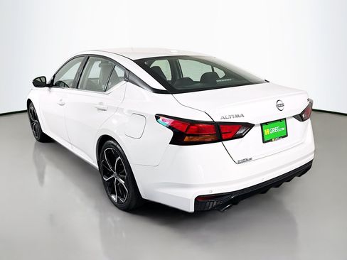 Used 2024 Nissan Altima 2.5 SR FWD image 7