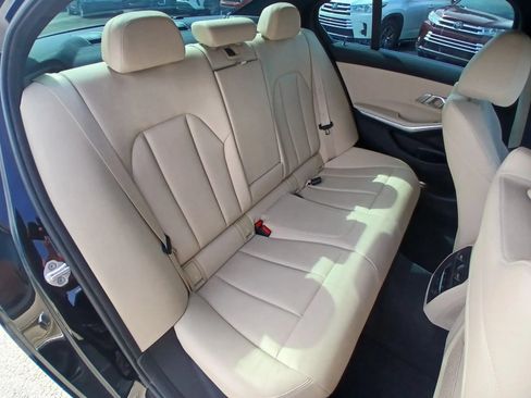 Used 2019 BMW 330i xDrive Sedan w/ Premium Package AWD/4WD image 16
