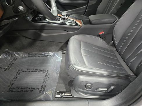 Used 2022 Audi A4 2.0T Premium image 11
