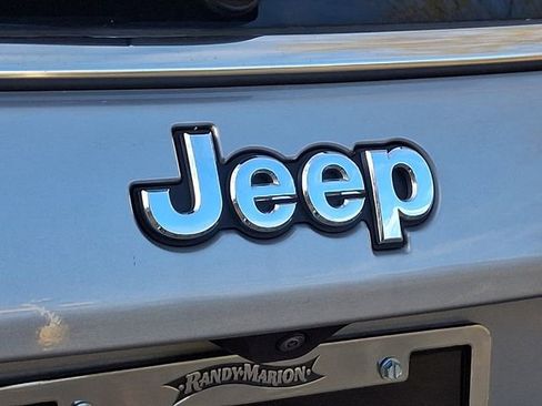 Used 2024 Jeep Compass Limited image 30