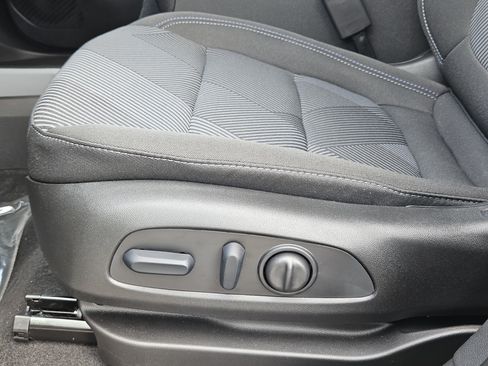 New 2027 Chevrolet Bolt LT w/ Comfort Package FWD image 17