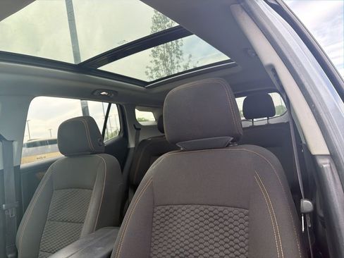 Used 2021 GMC Terrain SLE w/ Driver Convenience Package AWD/4WD image 5