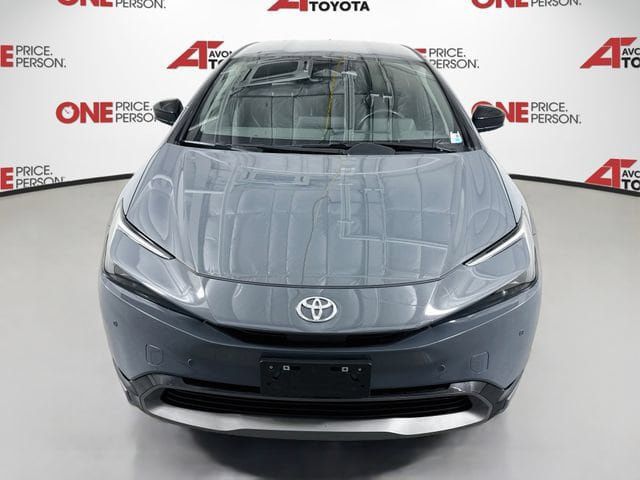 Certified 2024 Toyota Prius XLE FWD image 3