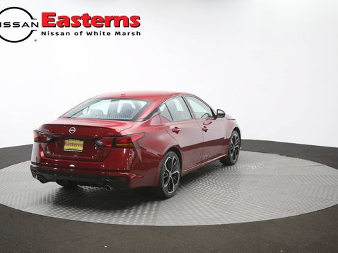Used 2024 Nissan Altima 2.5 SR w/ SR Premium Package FWD image 39