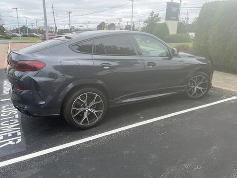 Used 2021 BMW X6 xDrive40i w/ M Sport Package AWD/4WD image 4
