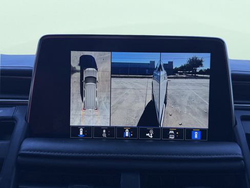 Used 2022 GMC Yukon XL SLT w/ SLT Luxury Package image 63