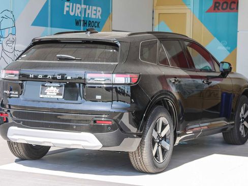 New 2026 Honda Prologue Touring image 8