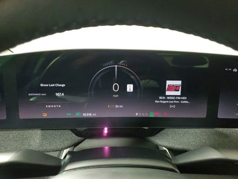 Used 2025 Lucid Air Pure RWD image 26