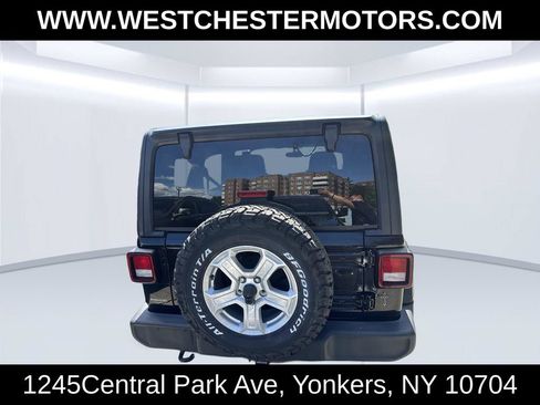 Used 2018 Jeep Wrangler Unlimited Sport S AWD/4WD image 5