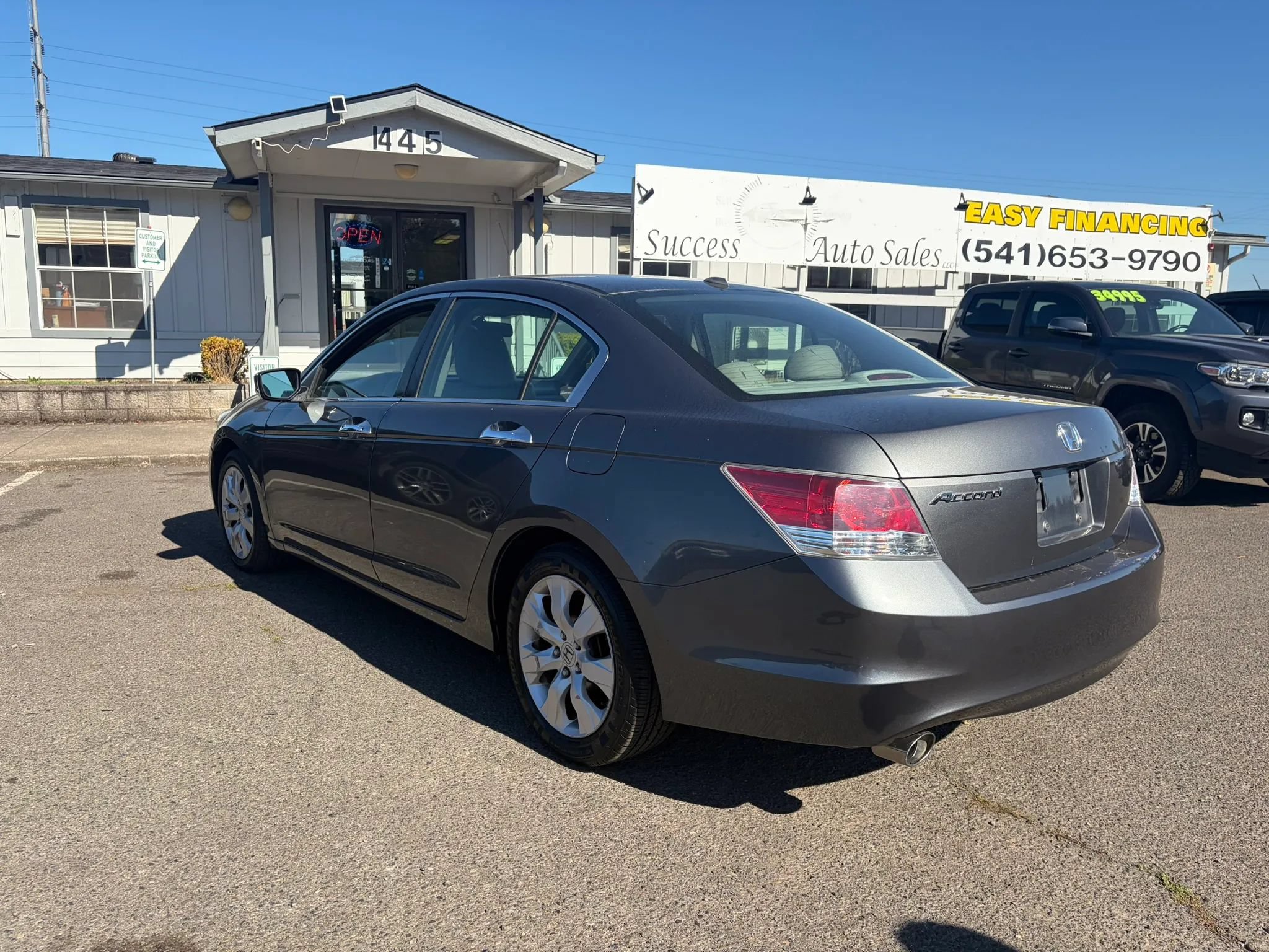 Used 2010 Honda Accord EX-L image 5