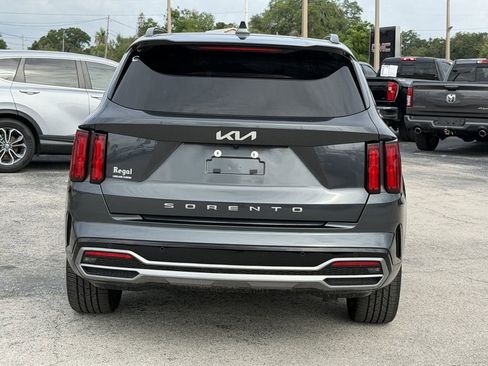 Used 2022 Kia Sorento SX FWD image 6