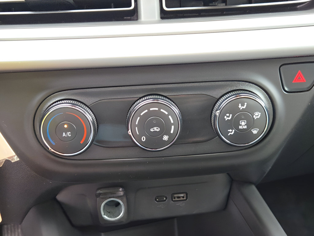 Certified 2024 Chevrolet Trax LS FWD image 29