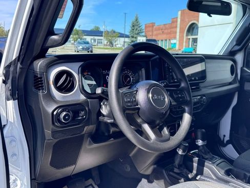 Used 2026 Jeep Wrangler Unlimited Sport AWD/4WD image 13