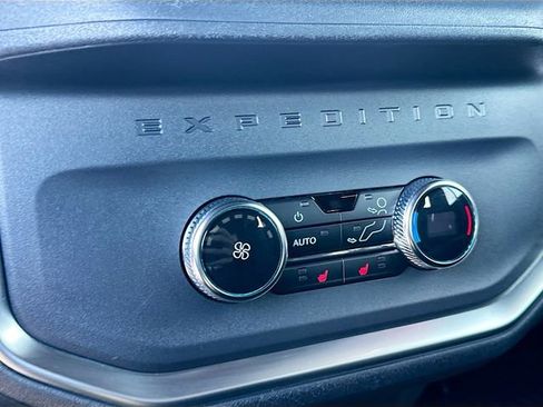 Used 2025 Ford Expedition Tremor image 25