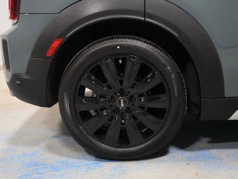 Used 2023 MINI Cooper Countryman S w/ Signature Upholstery Package image 34