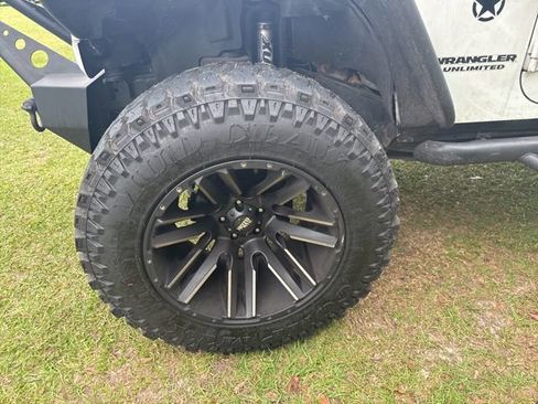 Used 2012 Jeep Wrangler Unlimited Sport image 10