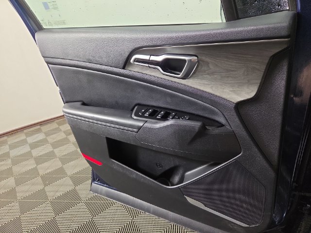 Certified 2025 Kia Sportage X-Line AWD/4WD image 28