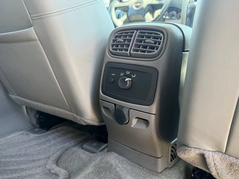 Used 2007 GMC Envoy SLE RWD image 20