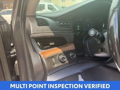 Used 2019 Cadillac Escalade Luxury AWD/4WD image 15