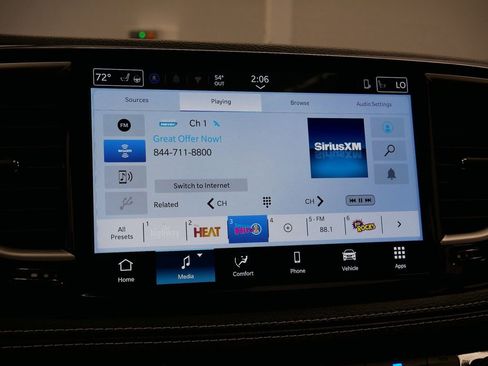 New 2026 Chrysler Pacifica Select image 32