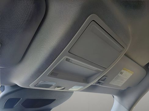 Used 2022 Ford Escape SE w/ Cold Weather Package image 24