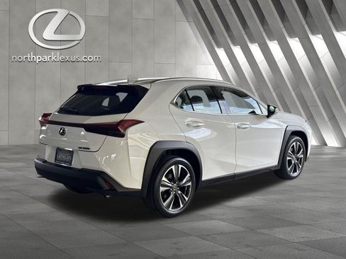 Certified 2026 Lexus UX 300h FWD w/ Accessory Package (Z2) image 6