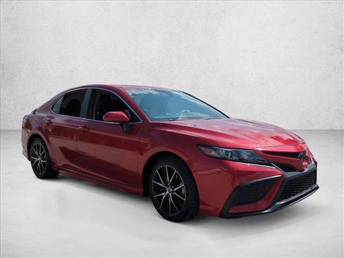Certified 2024 Toyota Camry SE w/ Convenience Package FWD image 3