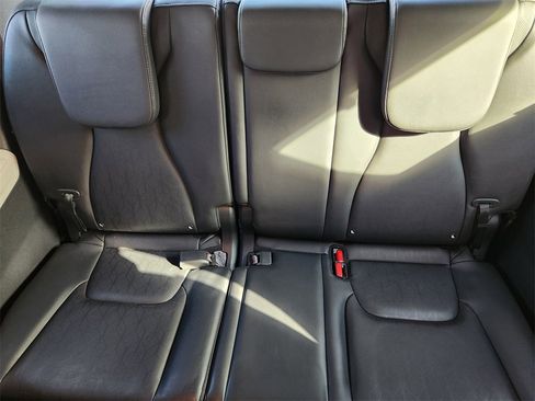 Certified 2024 Kia Carnival SX image 28