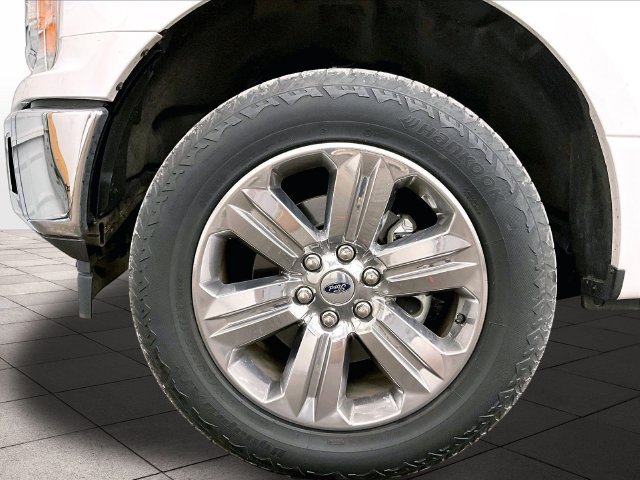 Used 2020 Ford F150 XLT w/ Equipment Group 302A Luxury AWD/4WD image 8