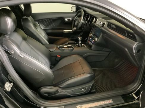 Used 2018 Ford Mustang GT Premium w/ GT Performance Package image 30