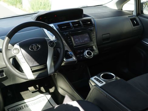 Used 2014 Toyota Prius V Three image 32