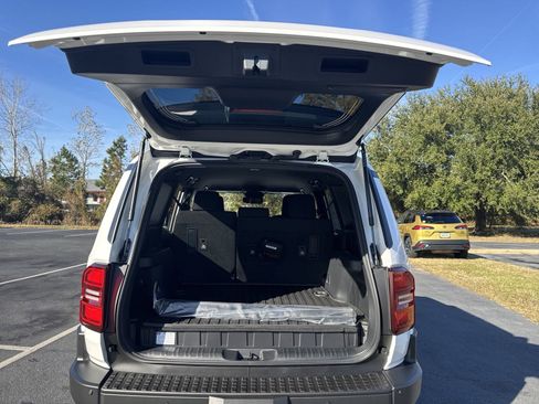 New 2024 Toyota Land Cruiser image 40