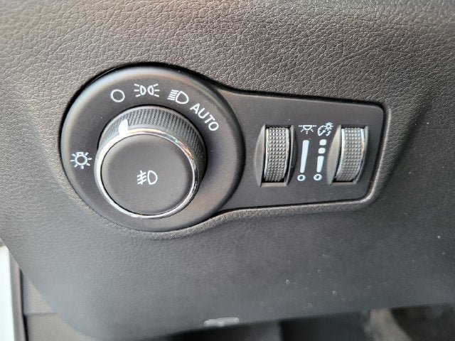 Certified 2023 Jeep Compass Limited AWD/4WD image 9