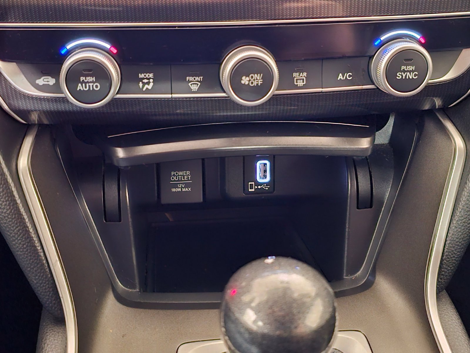 Used 2019 Honda Accord Sport image 13