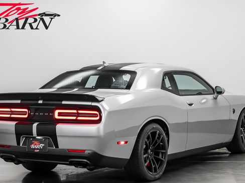Used 2023 Dodge Challenger SRT Hellcat image 5