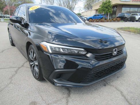 Used 2024 Honda Civic EX image 9